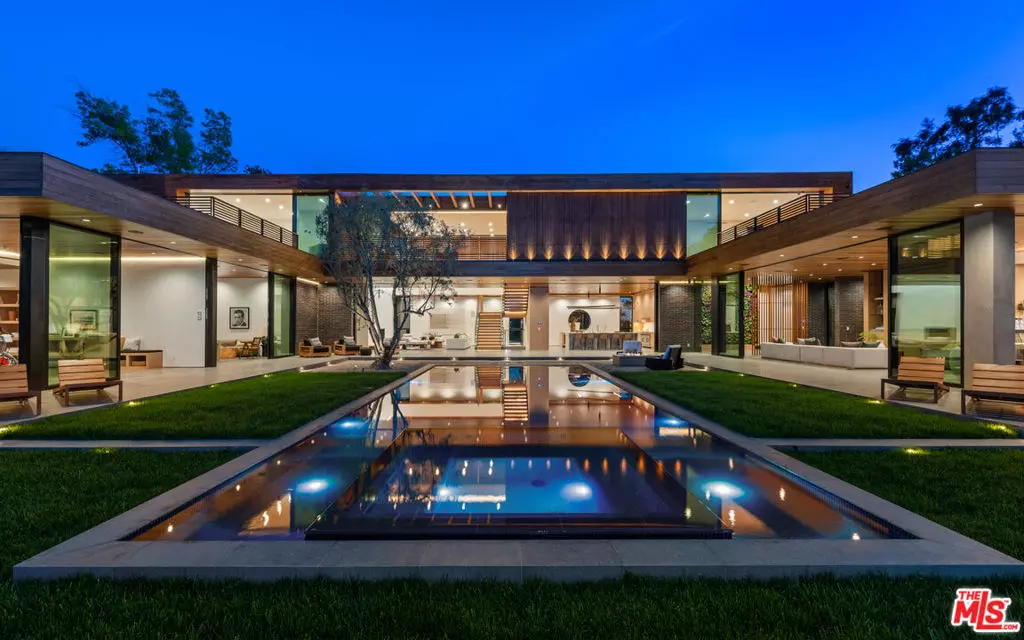 Beverly Hills, CA 90210,9705 Oak Pass RD