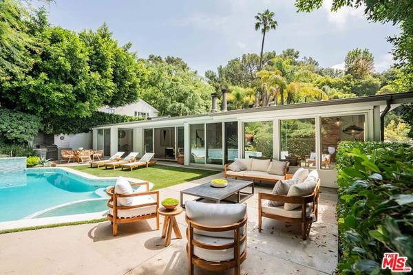 1577 N Doheny DR, Los Angeles, CA 90069