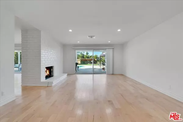 Woodland Hills, CA 91364,4862 Adele CT