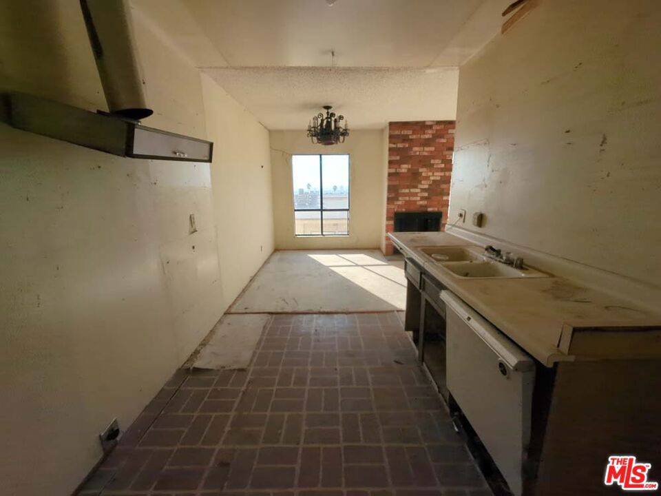 Los Angeles, CA 90046,7300 Franklin AVE #652