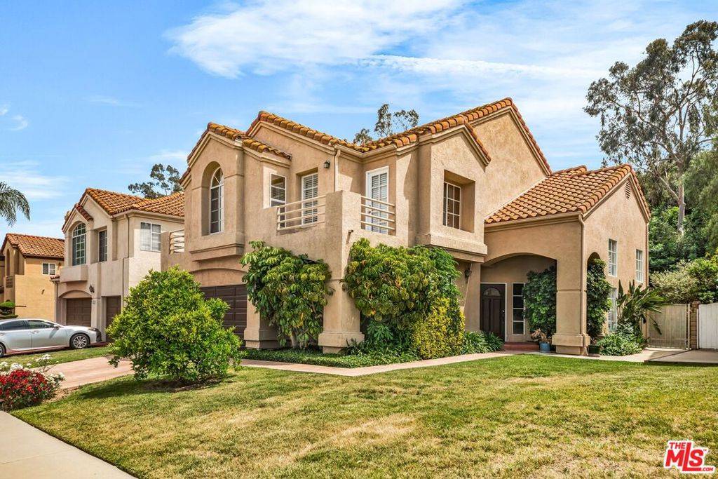 West Hills, CA 91307,23234 Valerio ST