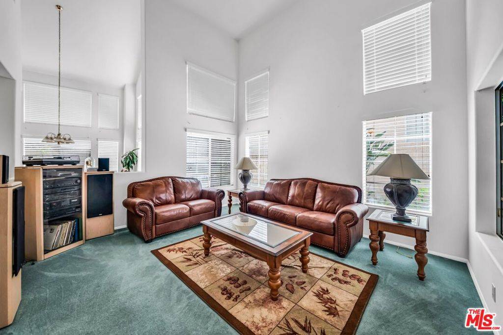 West Hills, CA 91307,23234 Valerio ST