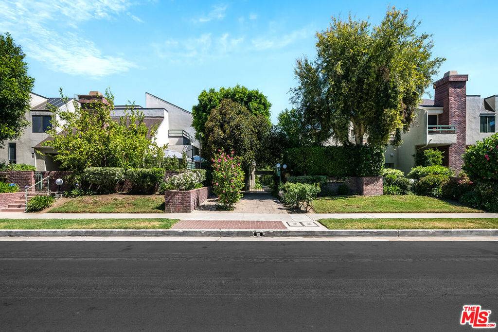 Tarzana, CA 91356,18731 Hatteras ST #26