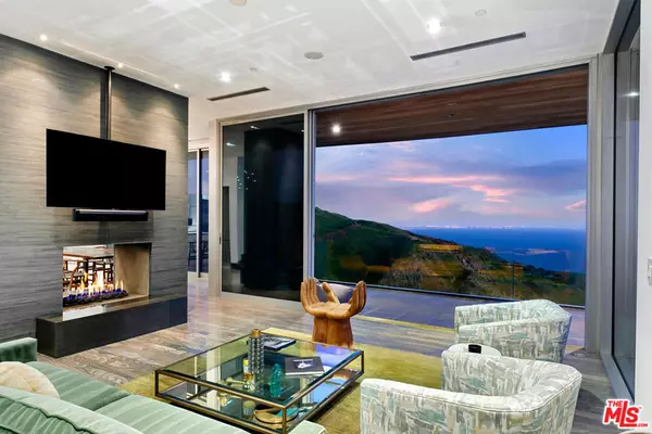 Malibu, CA 90265,21766 Azurelee DR