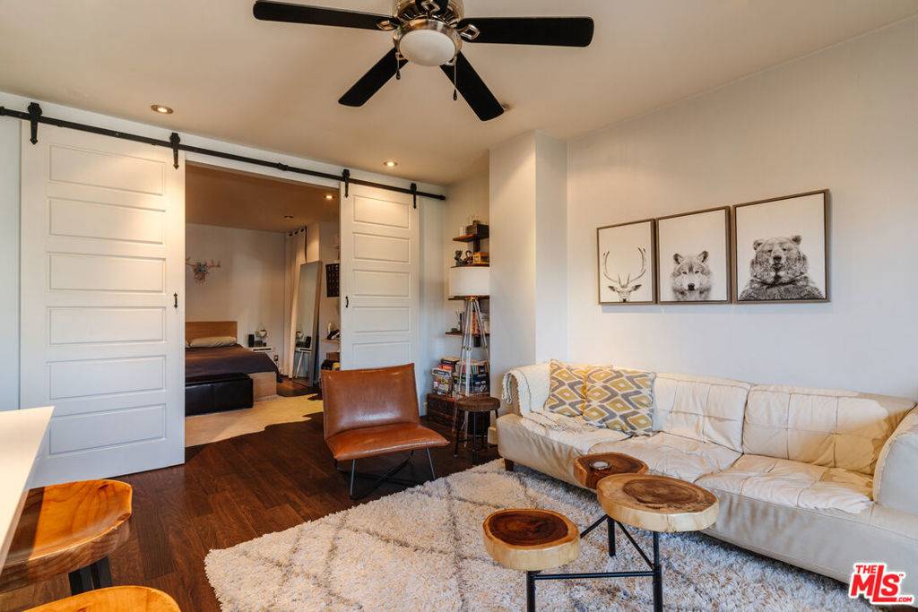 West Hollywood, CA 90069,999 N Doheny DR #104
