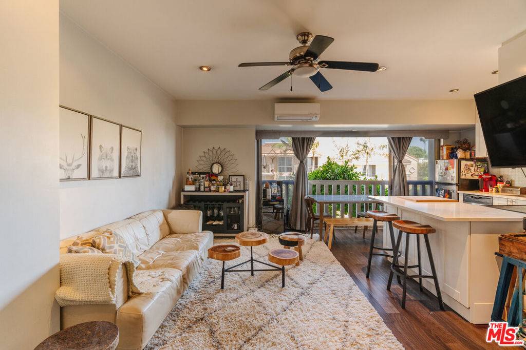 West Hollywood, CA 90069,999 N Doheny DR #104