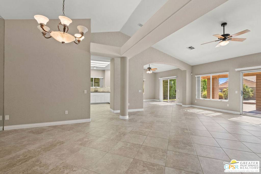 La Quinta, CA 92253,79185 Canterra CIR