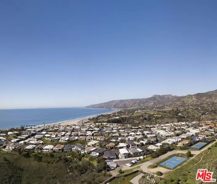 29500 Heathercliff RD #202, Malibu, CA 90265