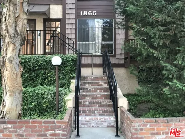 1865 GREENFIELD AVE #102, Los Angeles, CA 90025