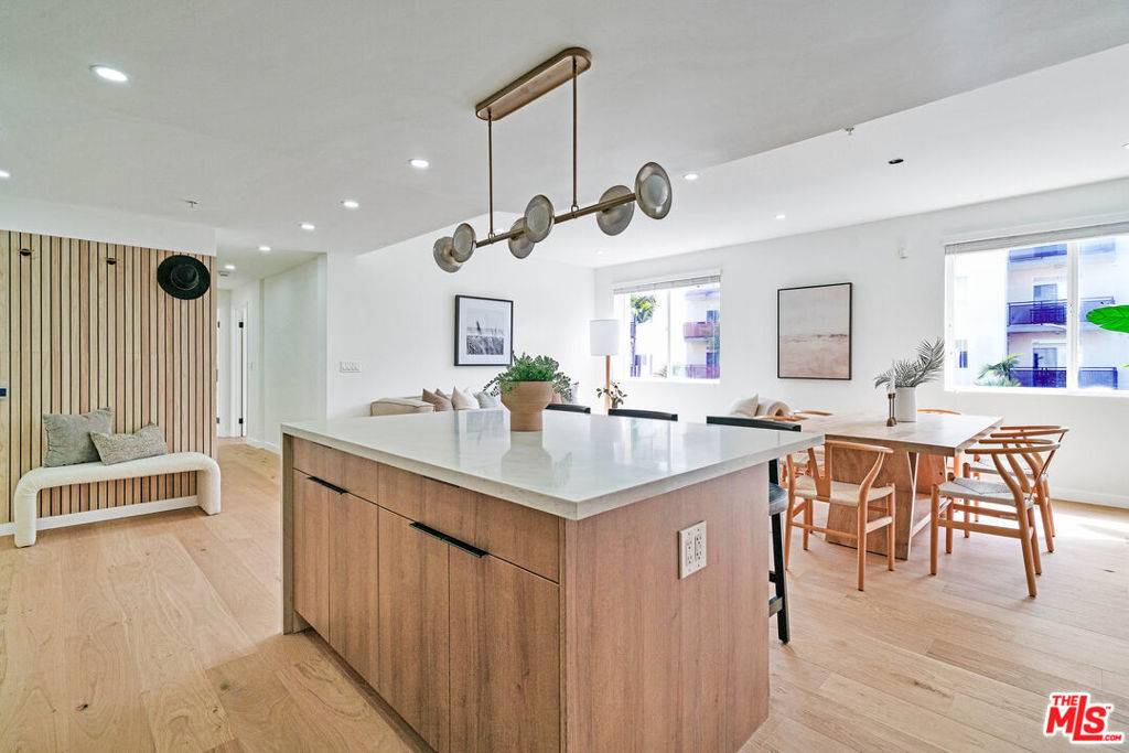 Playa Vista, CA 90094,13200 Pacific #207