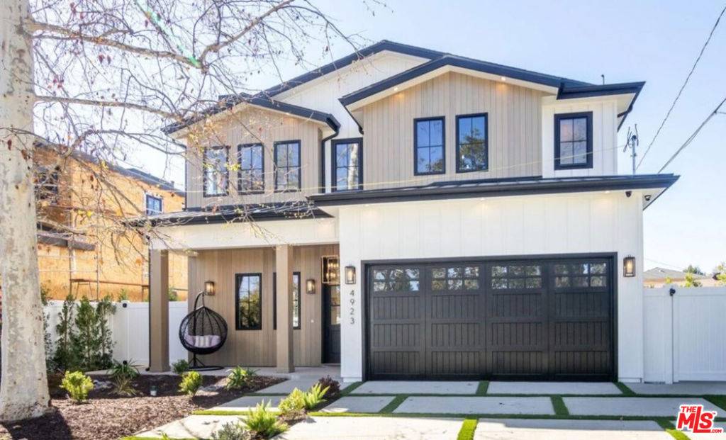 Valley Village, CA 91607,4923 Rhodes AVE