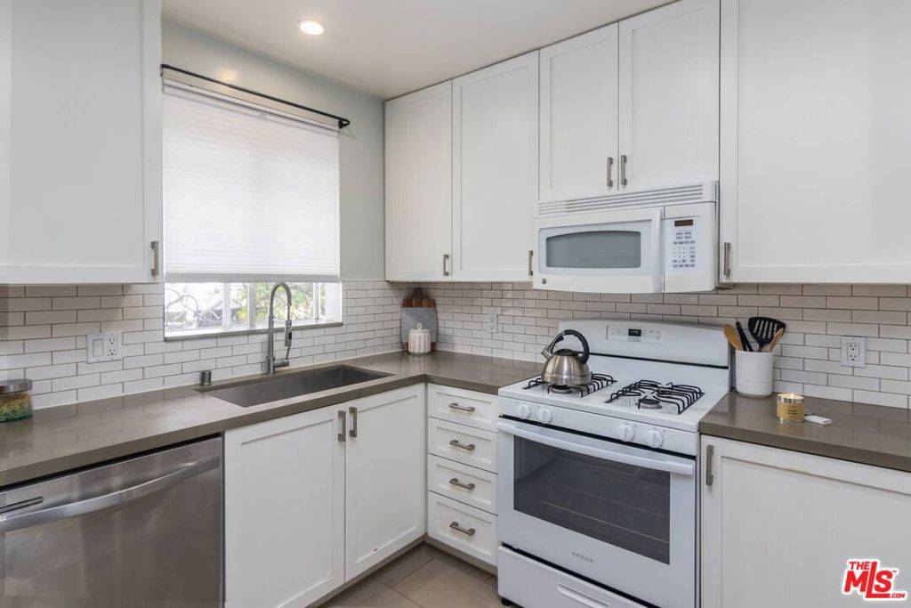 Santa Monica, CA 90404,1524 Franklin ST #B