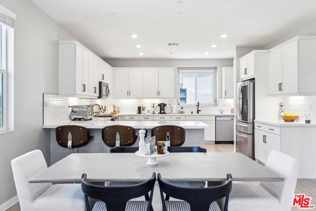 782 Daniel Freeman CIR, Inglewood, CA 90301