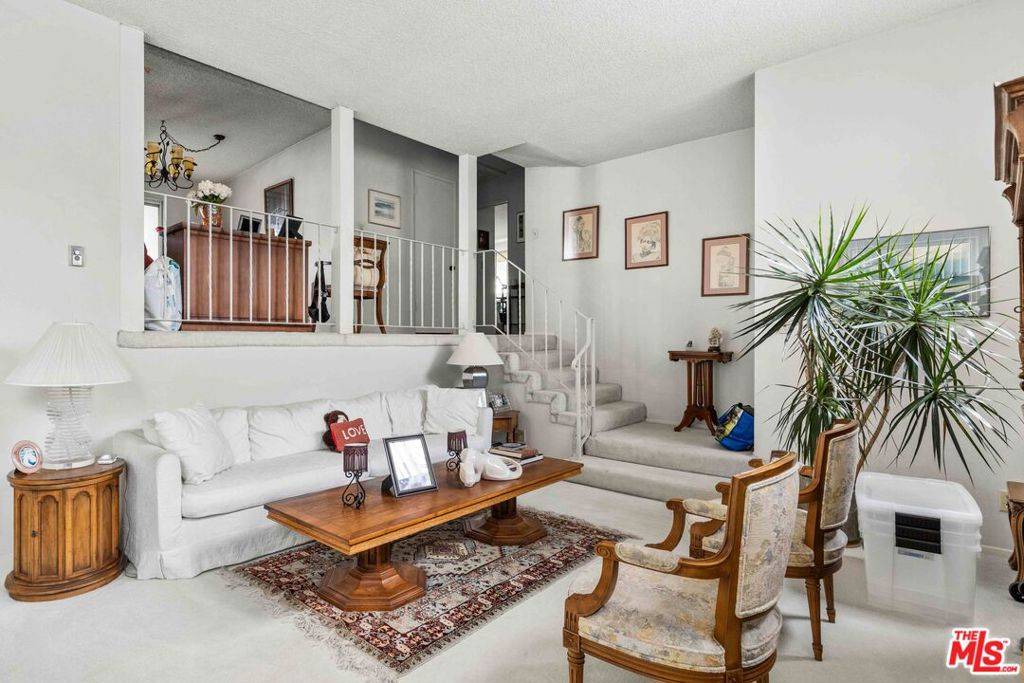 Santa Monica, CA 90403,811 20th ST