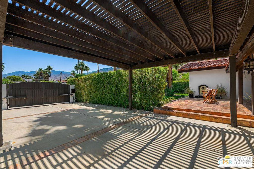 Palm Springs, CA 92264,284 E Ocotillo AVE
