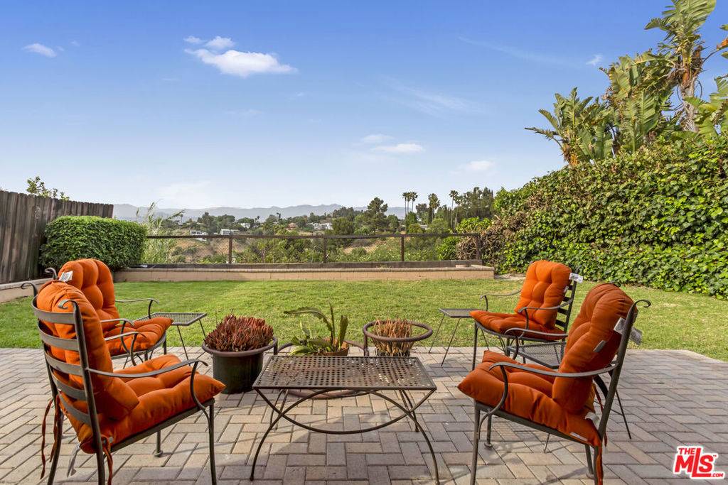 Los Angeles, CA 90031,1163 Montecito DR