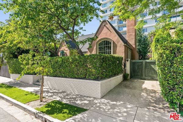 9053 Elevado ST, West Hollywood, CA 90069