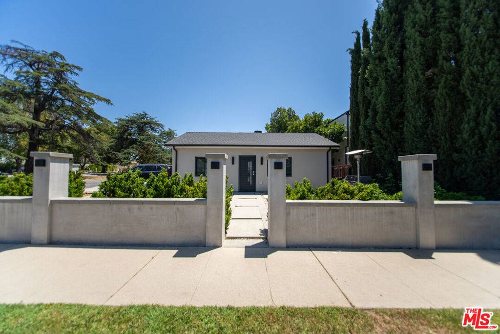 5346 Buffalo AVE, Sherman Oaks, CA 91401