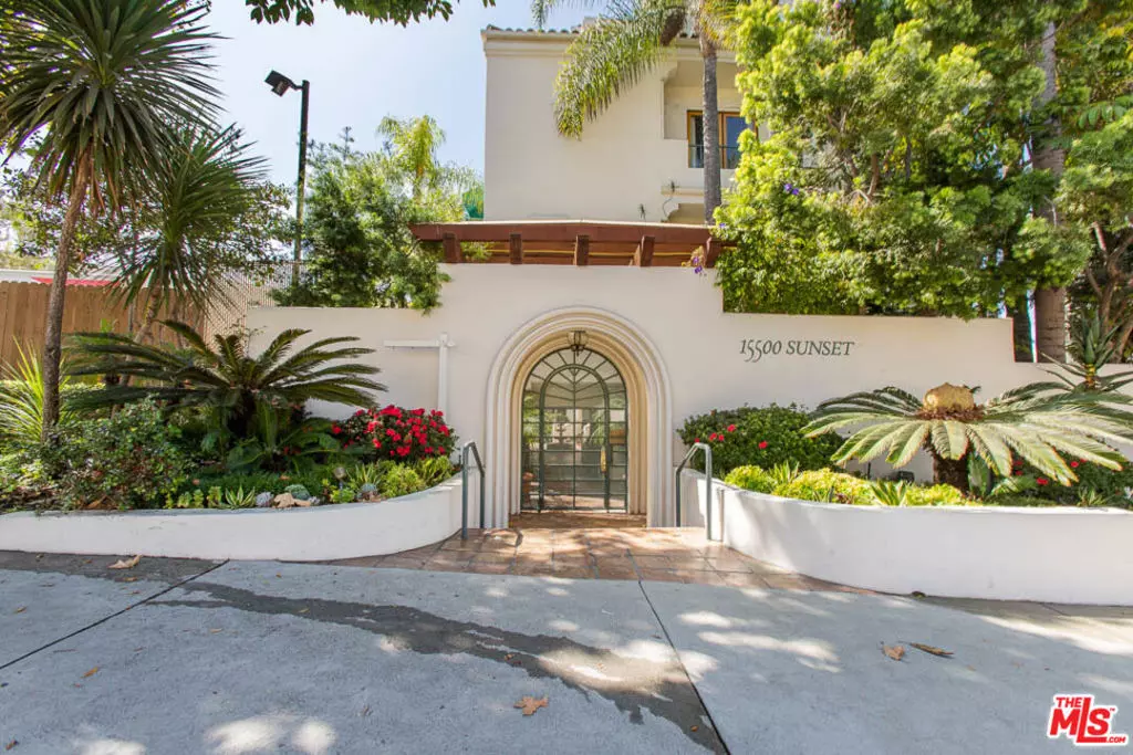 Pacific Palisades, CA 90272,15500 W Sunset BLVD #104