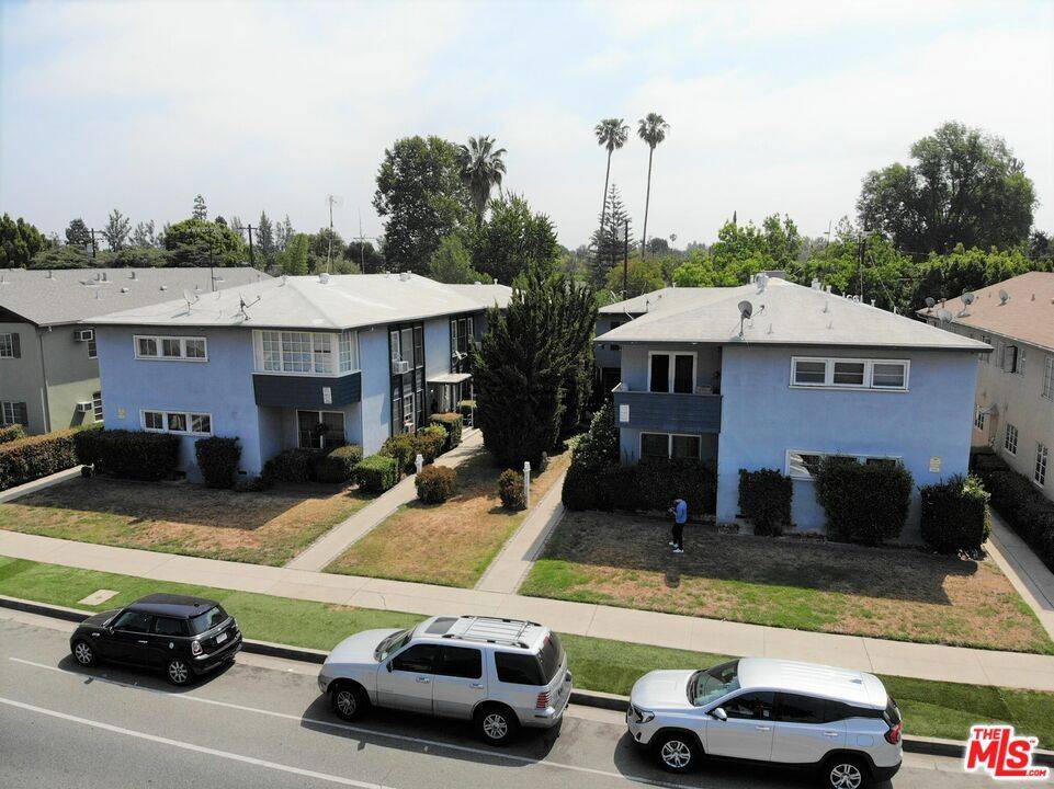 Van Nuys, CA 91401,5846 Woodman AVE