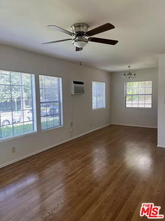 Glendale, CA 91202,1124 San Rafael AVE #1
