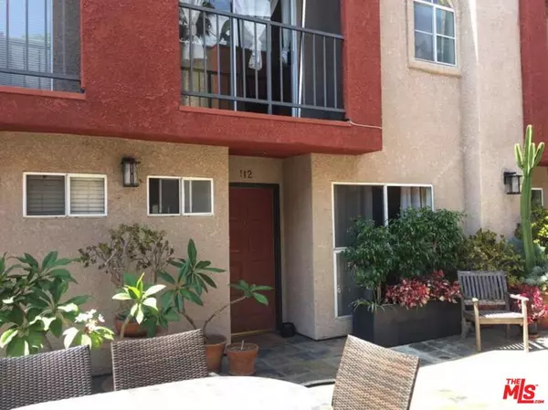 Los Angeles, CA 90068,1957 N Bronson AVE #112