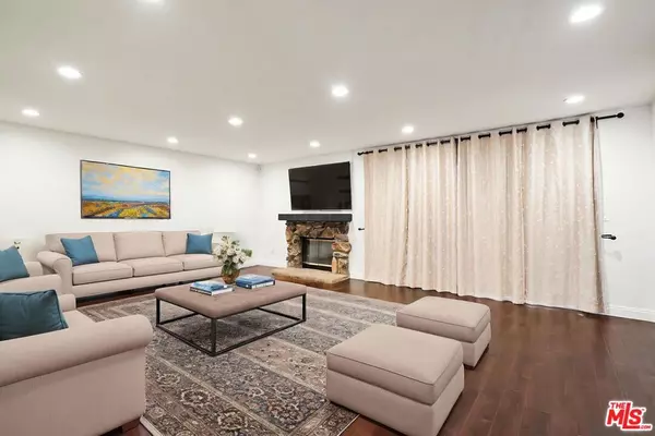 Northridge, CA 91325,9901 Rathburn AVE