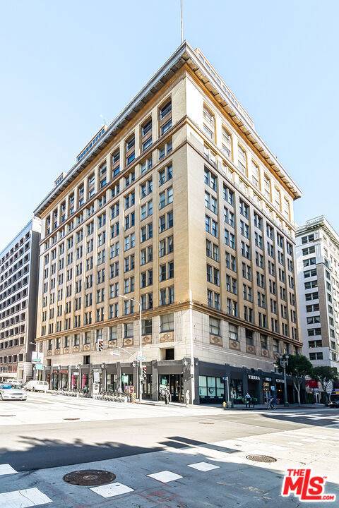 Los Angeles, CA 90014,215 W 7th ST #1310