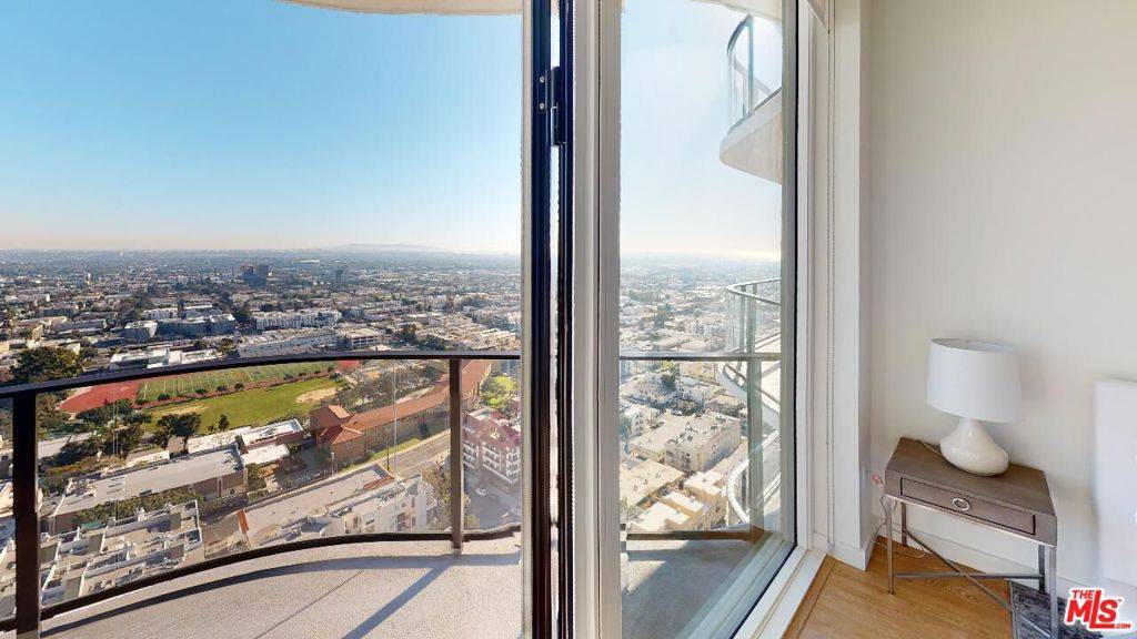 Los Angeles, CA 90025,11750 Wilshire BLVD #1806