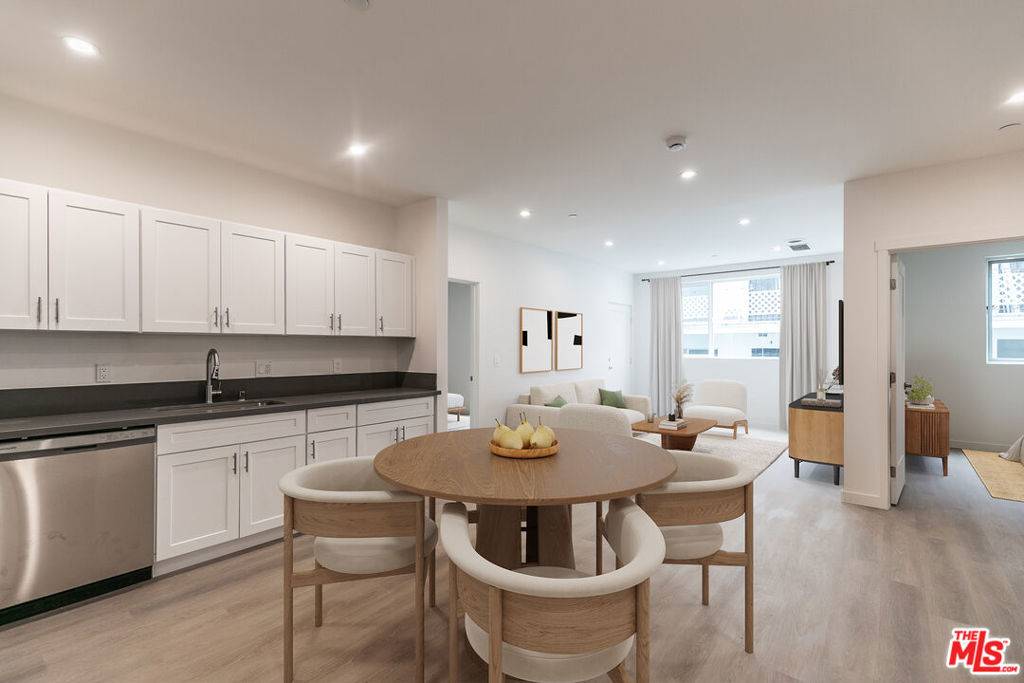 1227 N Berendo ST ##103, Los Angeles, CA 90029