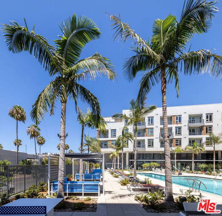 San Diego, CA 92108,5075 Camino De La Siesta #425