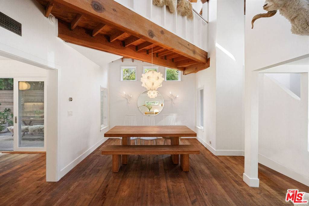 Venice, CA 90291,729 Superba AVE