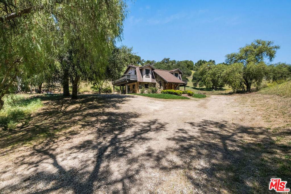 Santa Ynez, CA 93460,3333 Long Valley RD