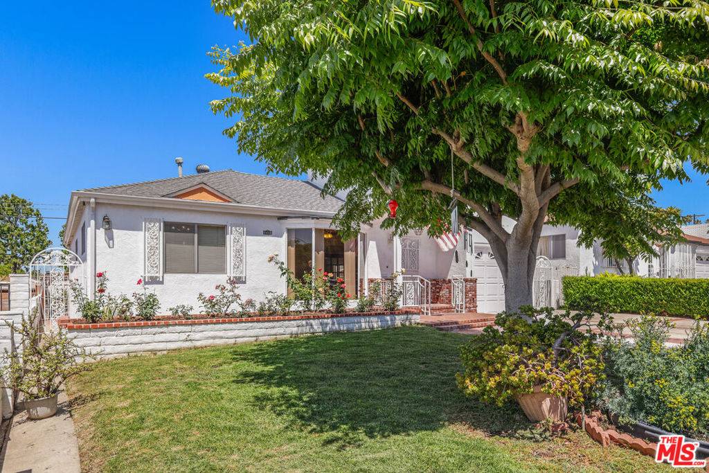 Los Angeles, CA 90032,2101 N Almadale AVE