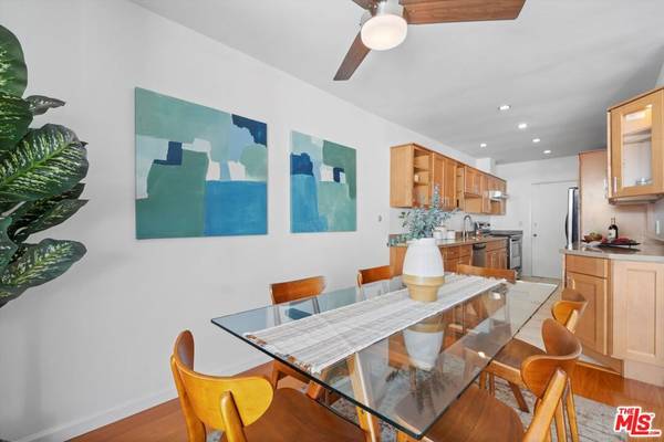 Los Angeles, CA 90046,7260 Hillside AVE #305