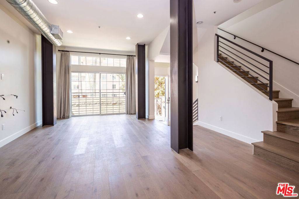 Playa Vista, CA 90094,5400 Playa Vista DR #2