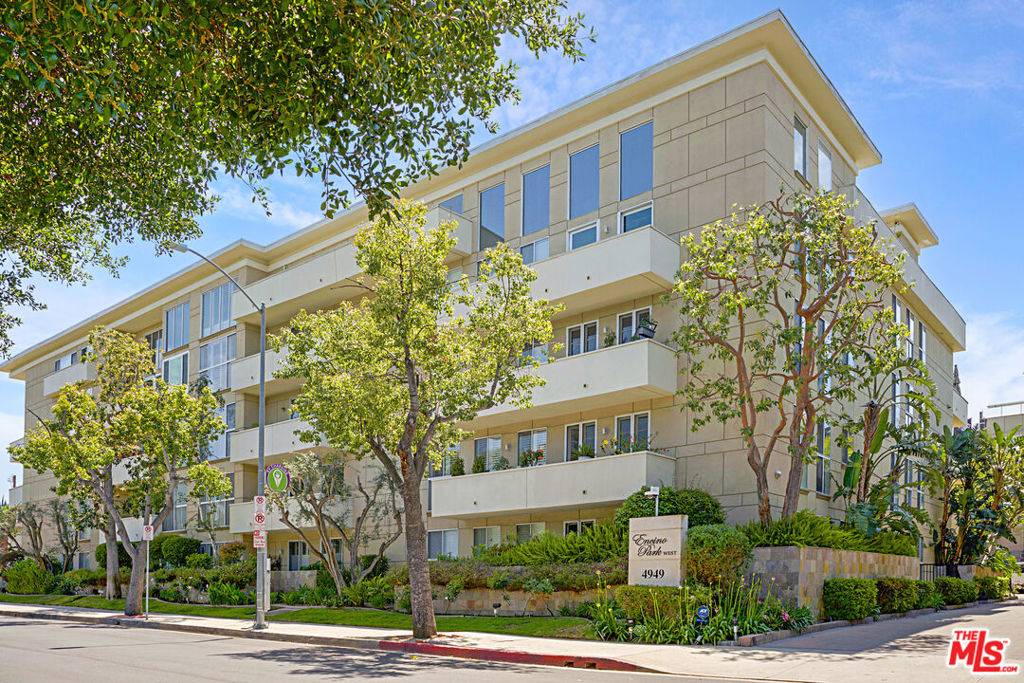 4949 Genesta AVE #306, Encino, CA 91316