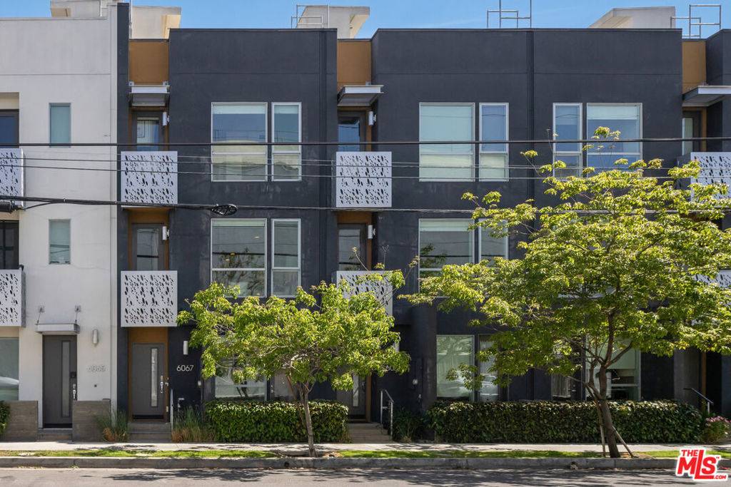 6067 W Studio CT, Los Angeles, CA 90038