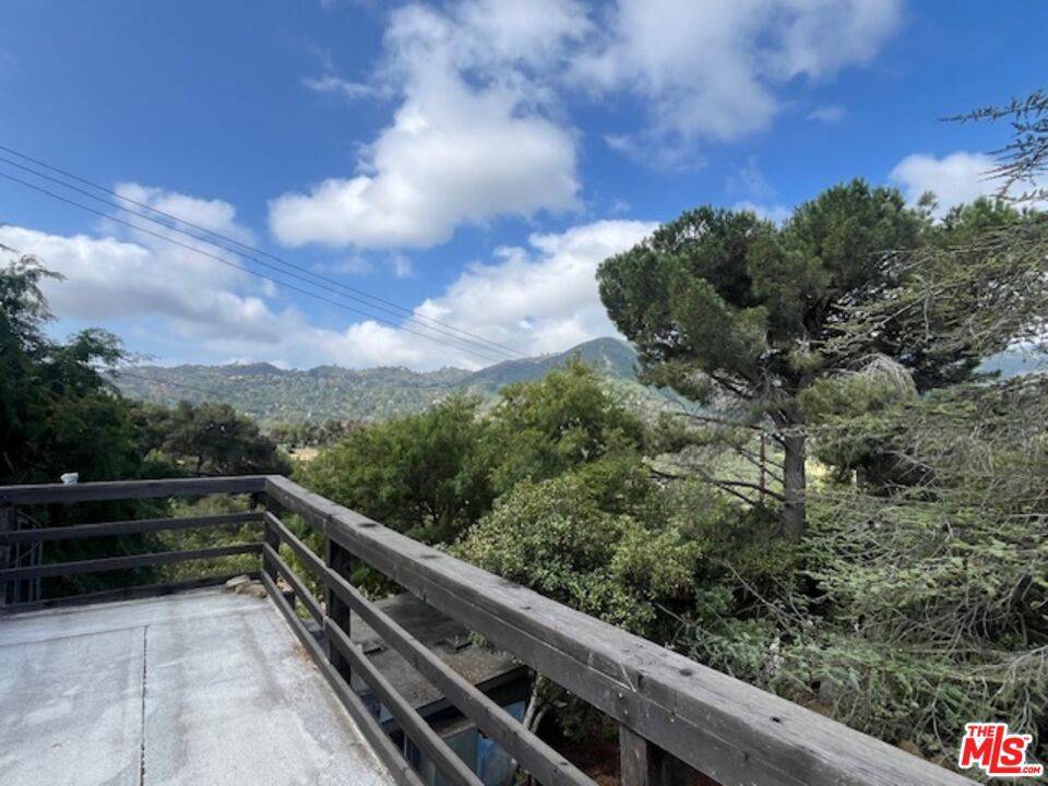 21516 Encina RD, Topanga, CA 90290
