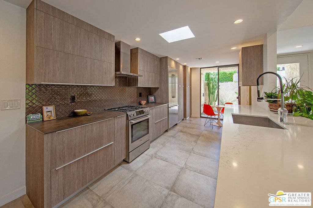 431 N Calle Rolph,  Palm Springs,  CA 92262