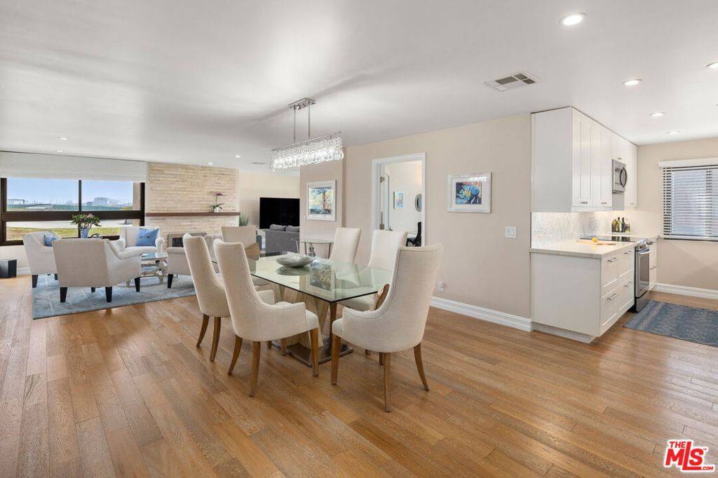 8828 Pershing DR #313, Playa Del Rey, CA 90293