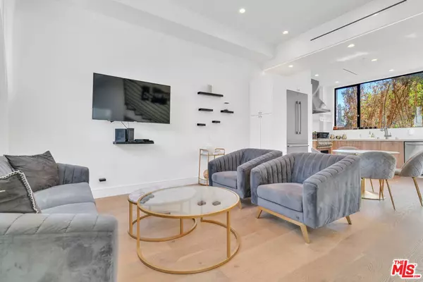 Los Angeles, CA 90046,1447 1/4 N Martel AVE