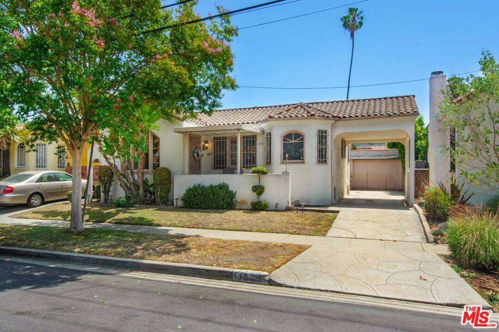 Los Angeles, CA 90019,1558 Ellsmere AVE