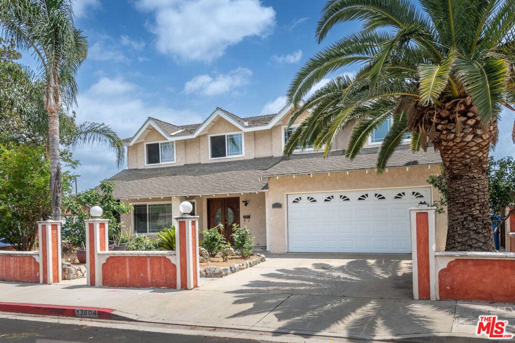 Valley Glen, CA 91401,13604 Lemay ST