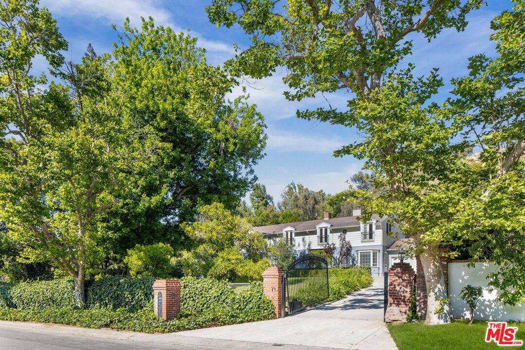 Sherman Oaks, CA 91423,3734 Longridge AVE