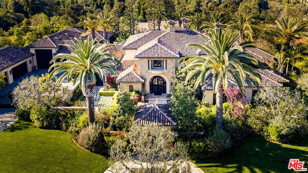 Camarillo, CA 93010,427 La Marina DR