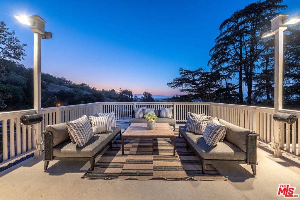Sherman Oaks, CA 91403,14650 Lacota PL