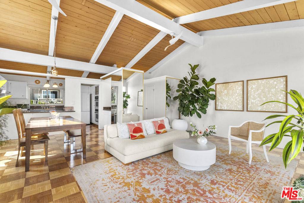 Malibu, CA 90265,28366 Rey De Copas LN