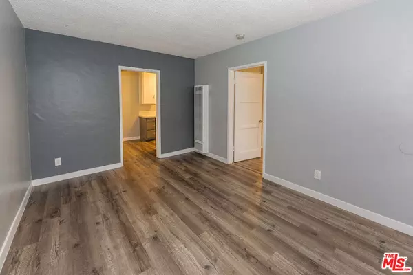 Long Beach, CA 90813,1430 Chestnut AVE