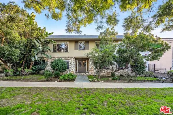 West Hollywood, CA 90046,8218 De Longpre AVE